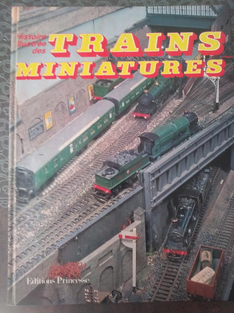Histoire illustrée de Train Miniatures, Collections, Enlèvement ou Envoi, Comme neuf