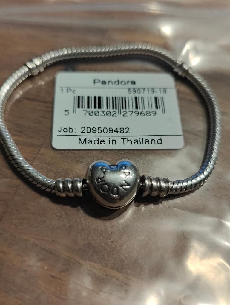 Pandora - Moments Heart & Snake Chain Armband, Handtassen en Accessoires, Ophalen of Verzenden, Zo goed als nieuw