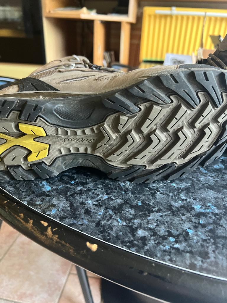Bergschoenen maat 43, Ophalen, Zo goed als nieuw, Schoenen