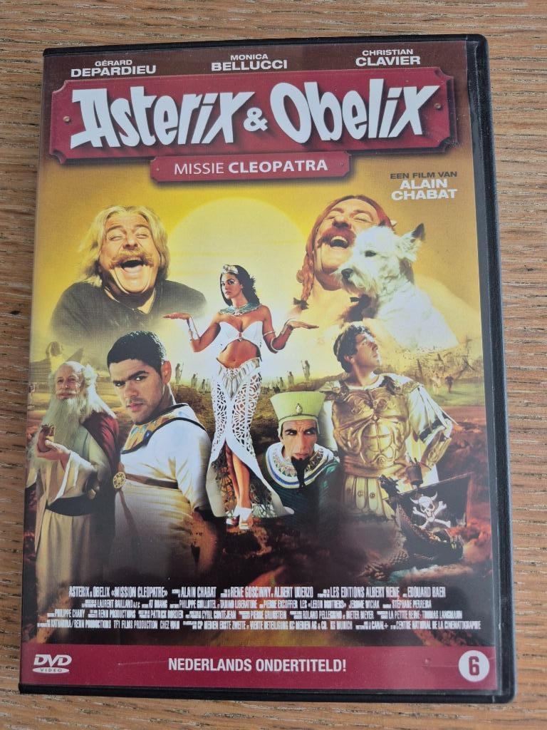 Dvd Asterix & Obelix, Vanaf 6 jaar, Ophalen of Verzenden, Zo goed als nieuw, Actiekomedie
