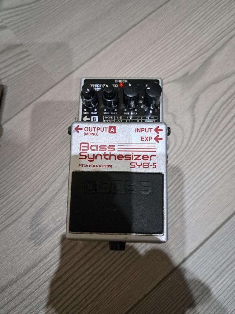 Boss Bass Synthesizer SYB 5, Muziek en Instrumenten, Ophalen of Verzenden, Zo goed als nieuw, Overige typen