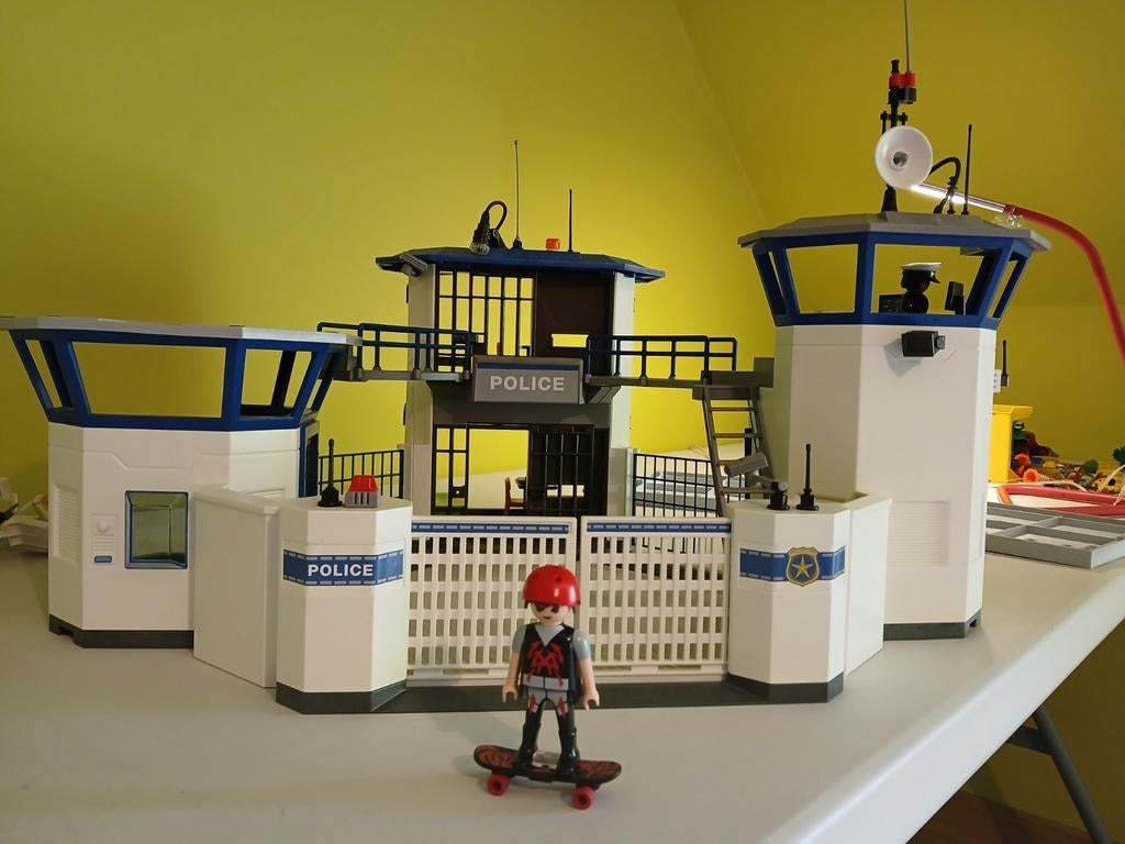 Politiebureau playmobil 6872, Kinderen en Baby's, Speelgoed | Playmobil, Ophalen, Zo goed als nieuw