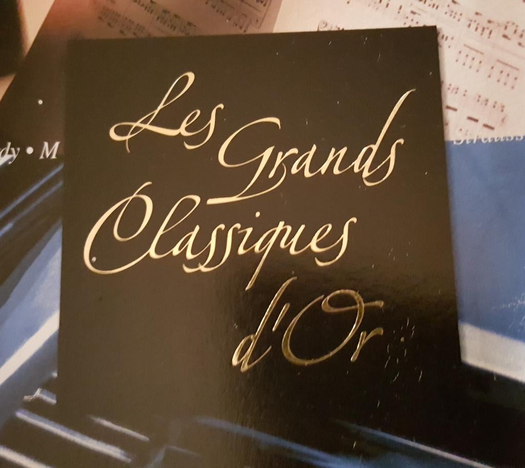 30CD Box: Les Grands Classiques d'Or - Ideaal voor beginners, Cd's en Dvd's, Cd's | Klassiek, Zo goed als nieuw, Orkest of Ballet