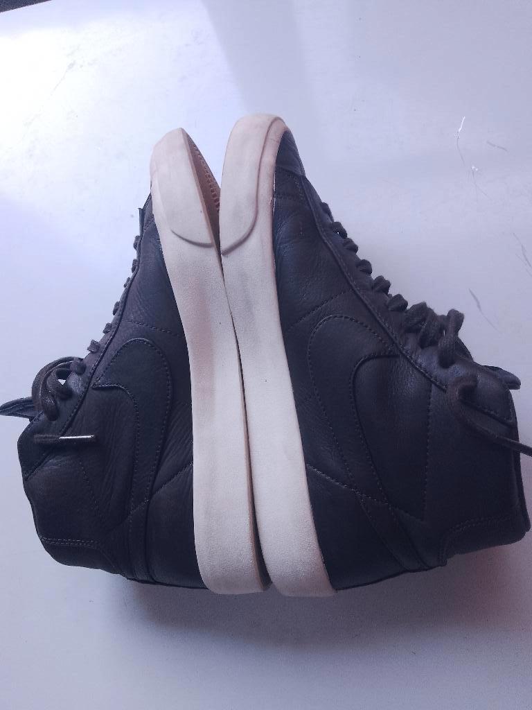 42.5 nike zacht leder bruin hoge sneakers goede staat, Kleding | Heren, Schoenen, Bruin, Verzenden, Nike, Zo goed als nieuw