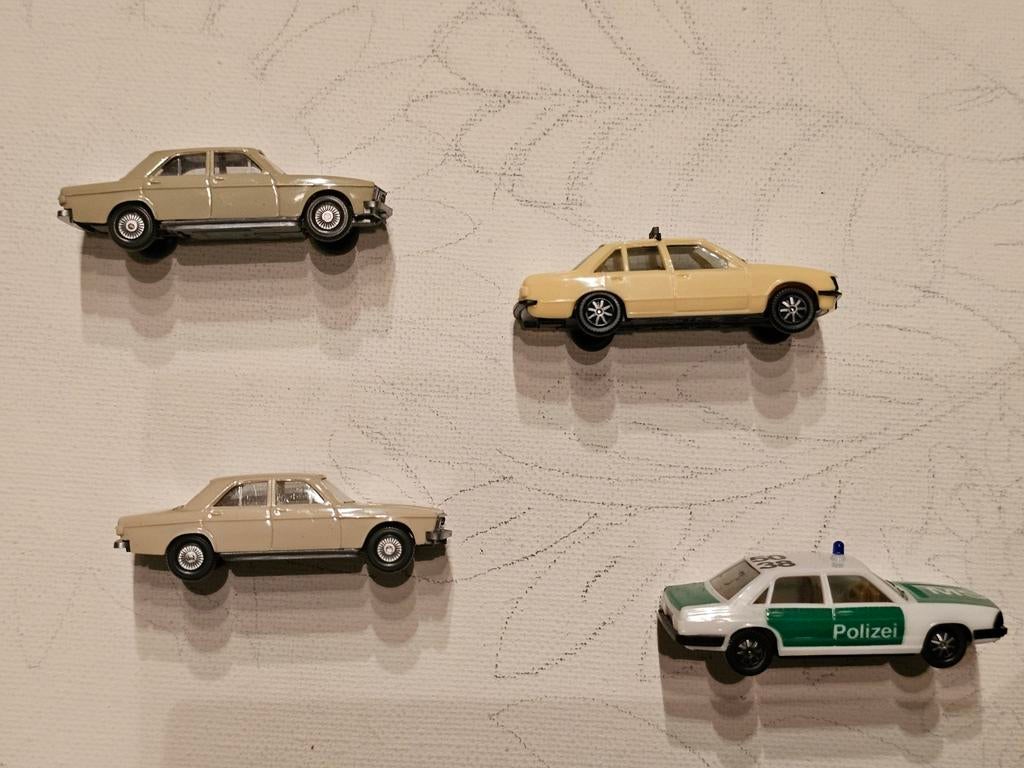 Ho miniaturen set van 4 Audi 100 & Opel., Hobby en Vrije tijd, Verzenden