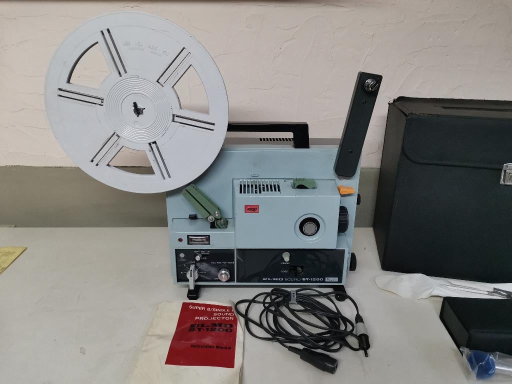 Elmo st-1200 8mm film projector, Audio, Tv en Foto, Vintage Televisies, Gebruikt, Overige merken, Ophalen
