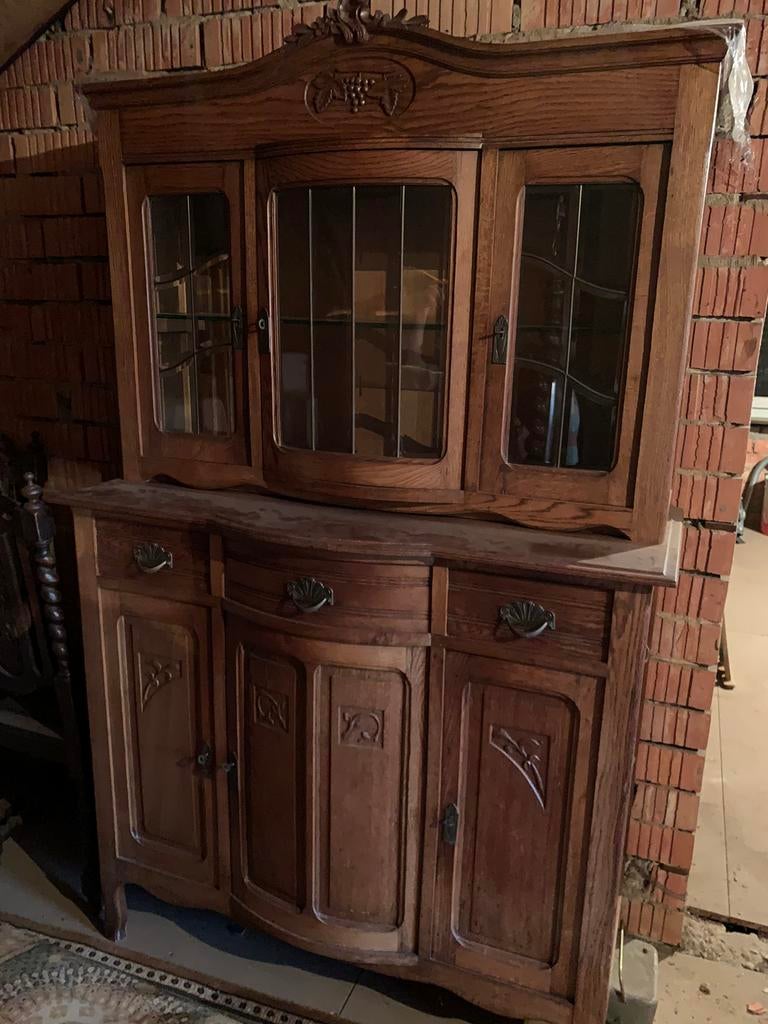 Antieke kast, Ophalen
