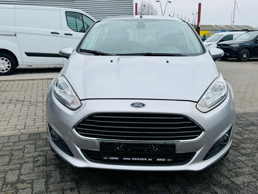 Ford Fiesta Titanium 1.0 Facelift motorschade !!!!!!!, Auto's, Ford, Bedrijf, Te koop, Benzine