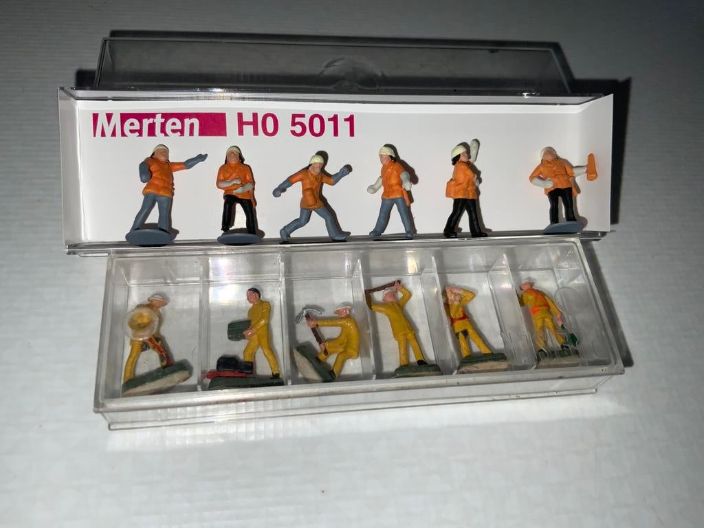 VEEL 6 BRANDWEERMANNEN EN 6 WEGWERKERS 18 EURO!!!, Ophalen of Verzenden, Nieuw