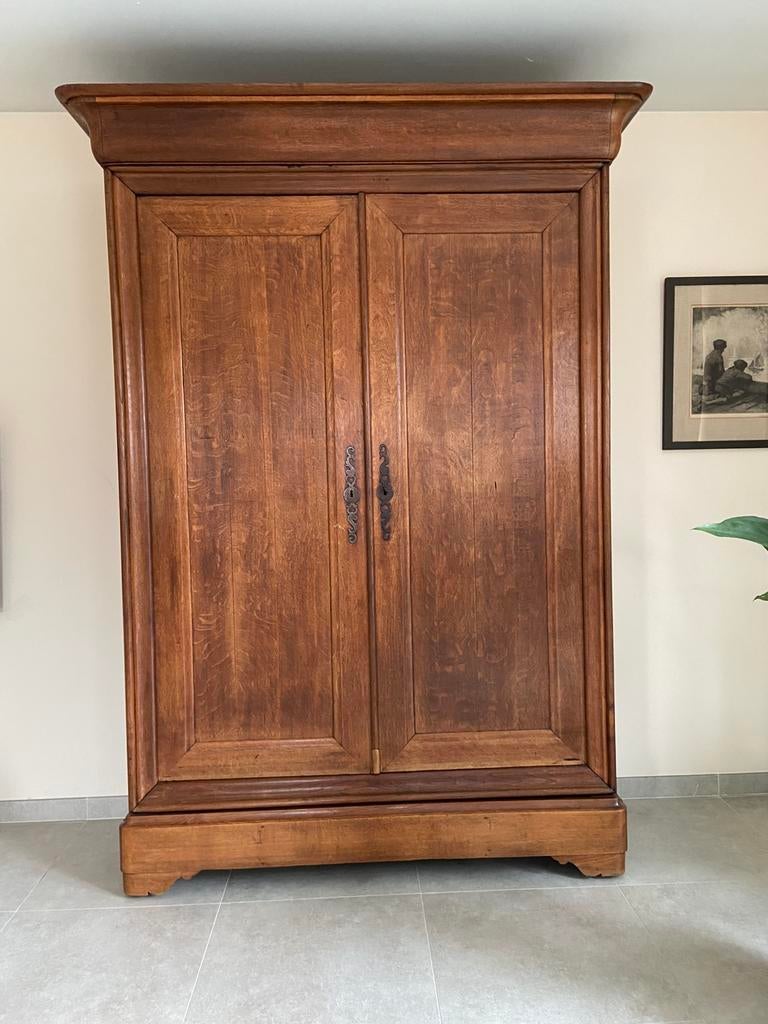 Louis Philippe kast in top konditiie, Antiek en Kunst, Ophalen
