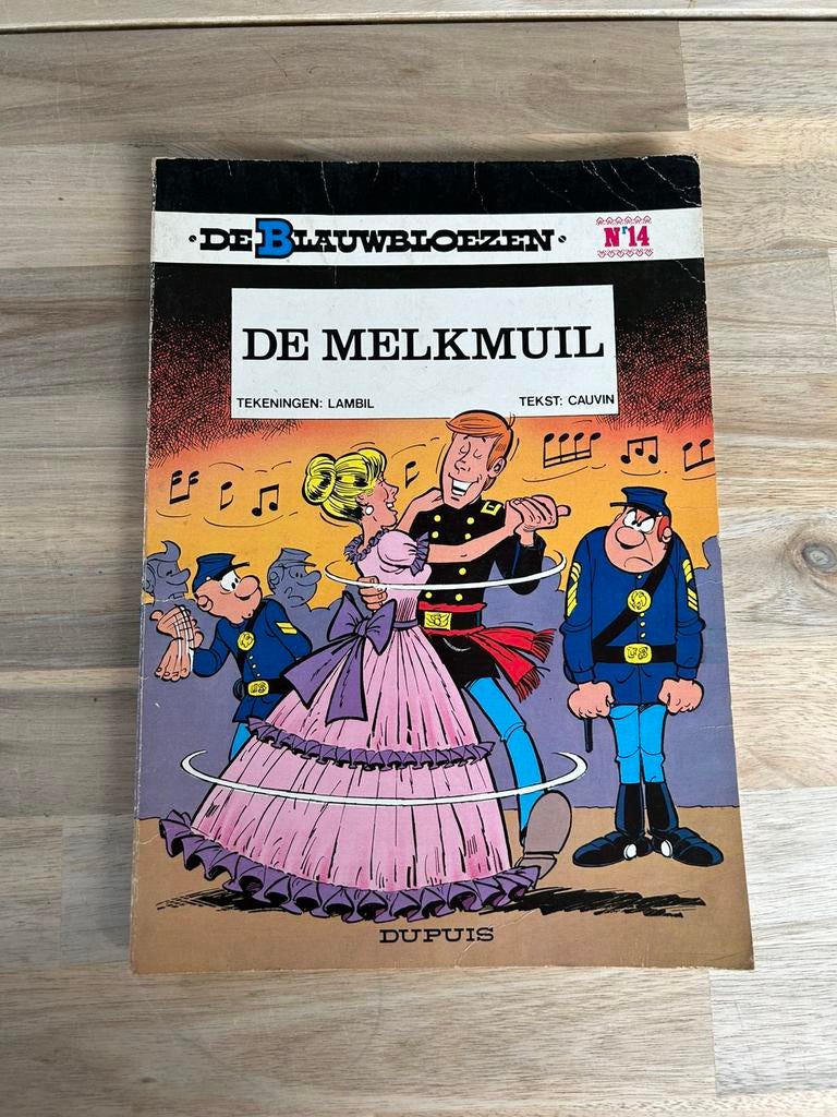 De blauwbloezen - De melkmuil, Boeken, Eén stripboek, Ophalen, Gelezen