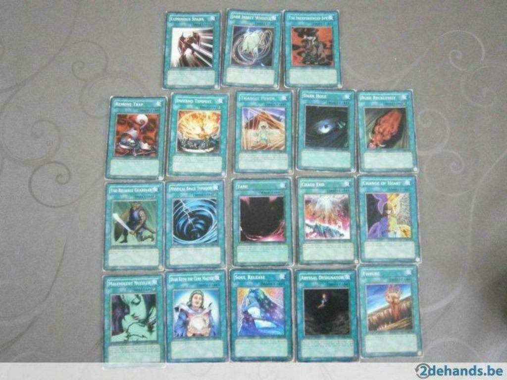 Carte de jeu Yu-gi-oh, Envoi, Utilisé, Plusieurs cartes