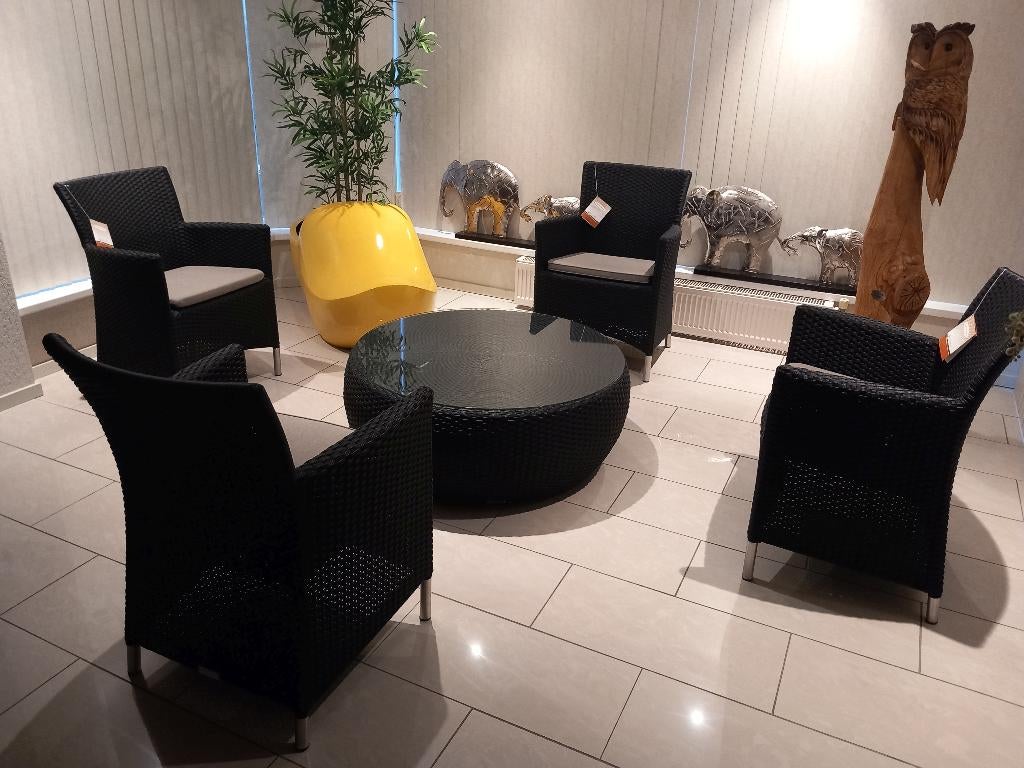 SUNLOOM aanbieding Jati Kebon 4 stoelen + tafel 70% korting, Tuin en Terras, Ophalen, Nieuw