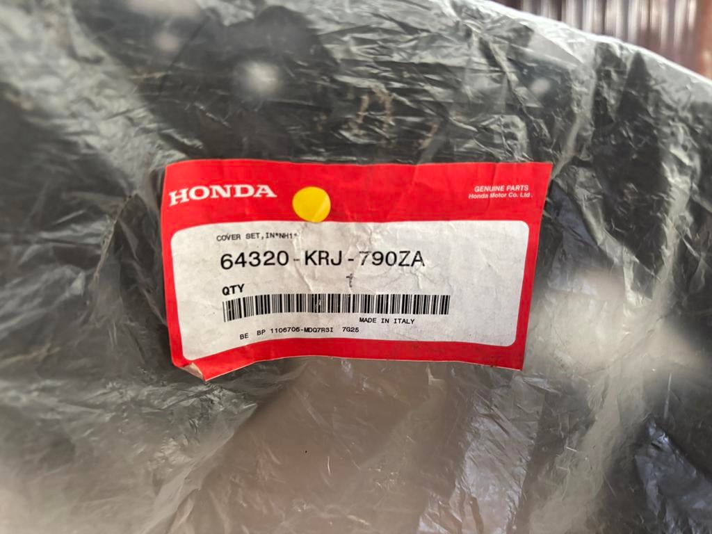 Cover, afdekkap midden Honda Silverwing 125, Motoren, Ophalen of Verzenden, Nieuw