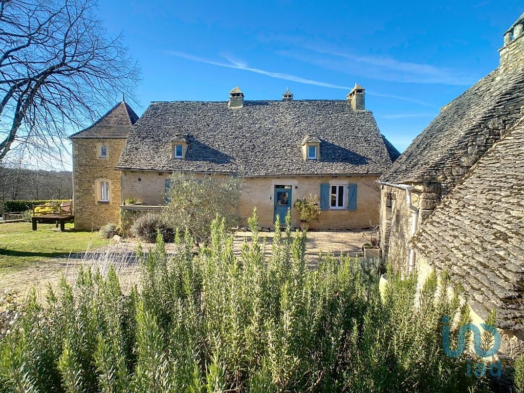 Maison Périgord Noir, in de buurt van Sarlat, 180 m², France, Dorp, Frankrijk