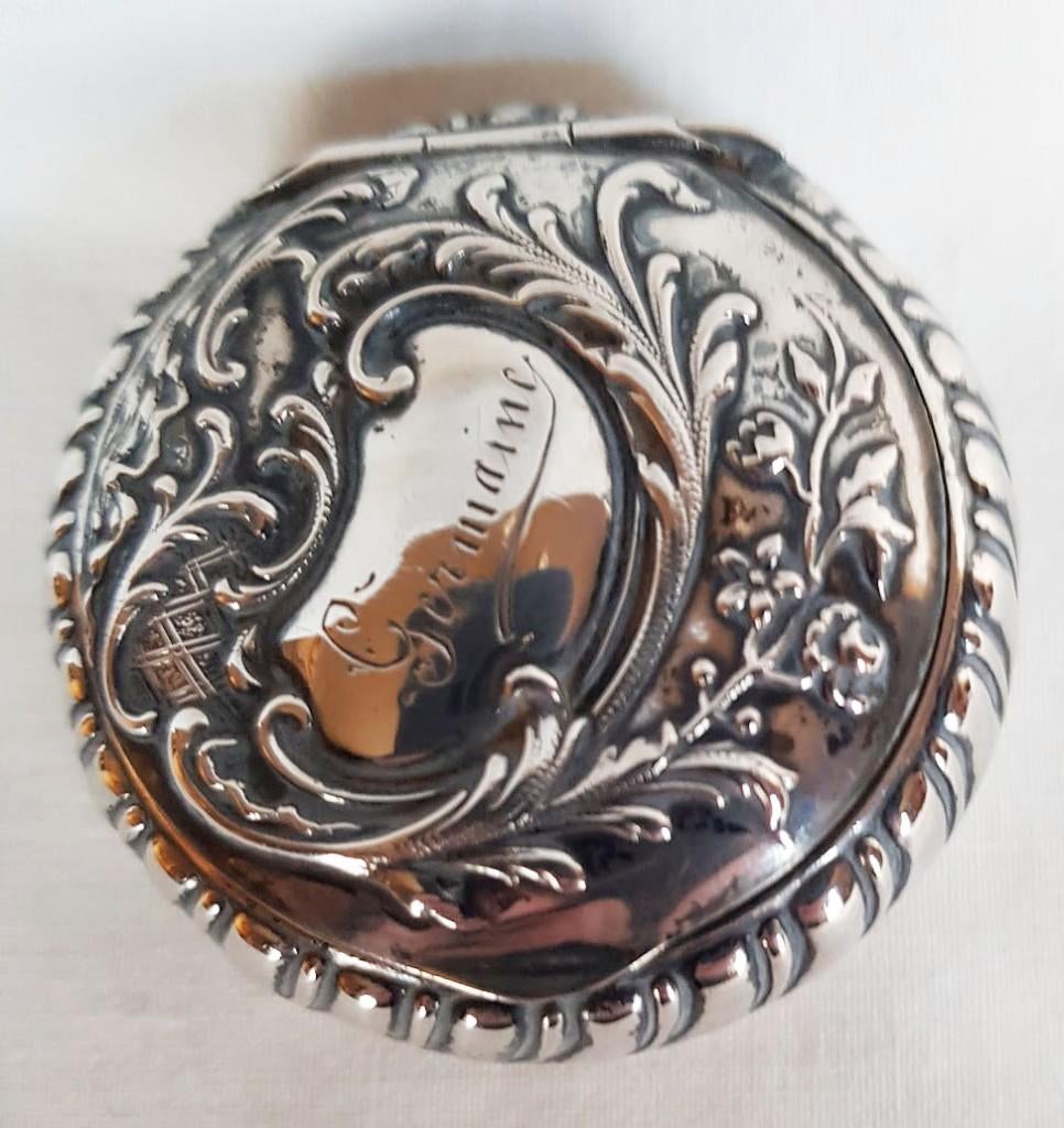 Pillendoosje Art Nouveau zilver., Antiek en Kunst, Ophalen of Verzenden, Zilver