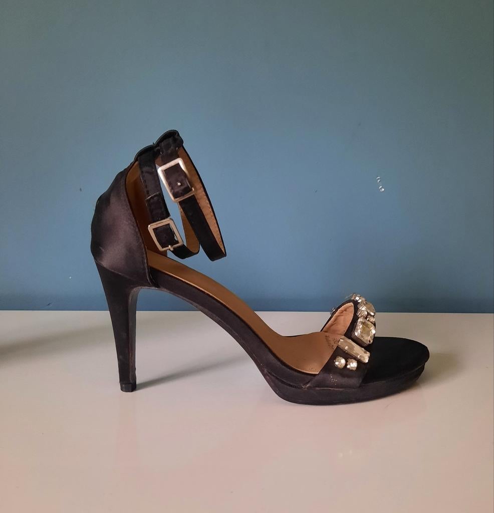 Lesara sexy hakken "38", Kleding | Dames, Schoenen, Pumps, Lesara, Zwart, Ophalen of Verzenden