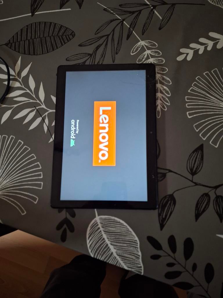 A vendre Tablette lenovo, 10 pouces, Enlèvement, Utilisé, Wi-Fi