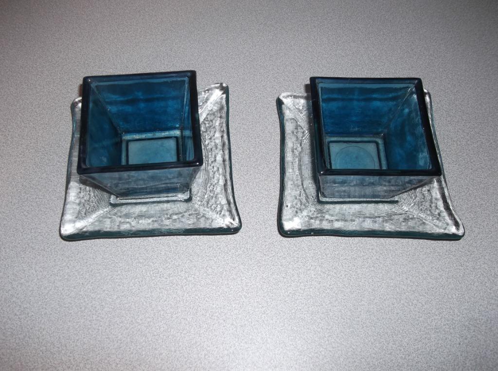 2 bougeoirs sur plateaux., Maison & Meubles, Enlèvement ou Envoi, Comme neuf, Bleu