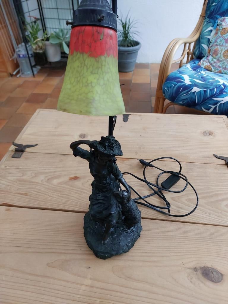 Art deco-lamp, de herderin en haar schaap.Lamp met glaspasta, Ophalen, Zo goed als nieuw, Glas