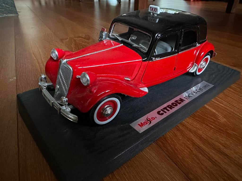 Citroën 15 cv 6 cylindres 1952 - état neuf !!, Enlèvement ou Envoi, Neuf, Moteur, Maisto