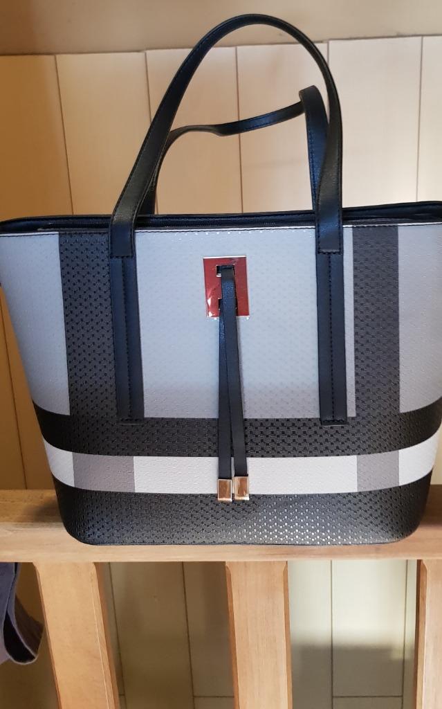 Handtas, Handtassen en Accessoires, Tassen | Damestassen, Ophalen of Verzenden, Nieuw, Overige kleuren, Handtas