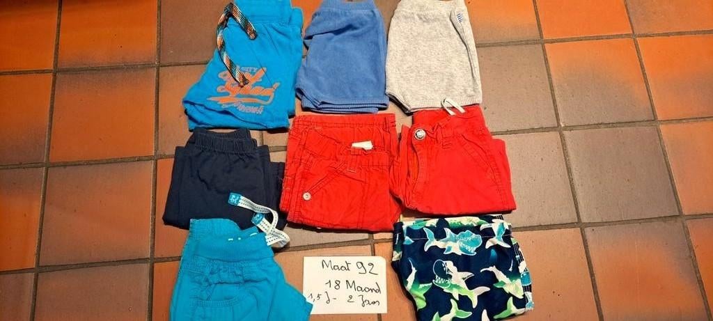 Maat 92, 1,5 tot 2 jaar 8 stuks korte broek, Ophalen of Verzenden, Gebruikt, Jongen of Meisje, Broek