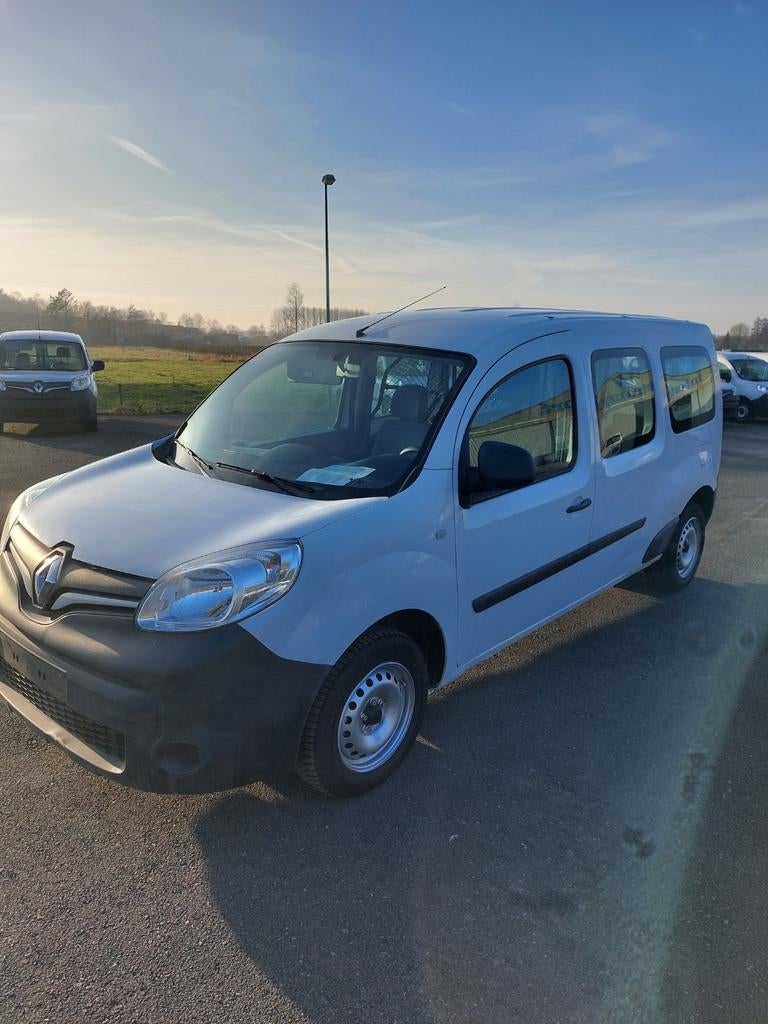 RENAULT KANGOO 1.5DCI MAXI BJ2019  KM 125000 PR;6250€ ex btw, Auto's, Voorwielaandrijving, Stof, 1498 cc, 4 cilinders
