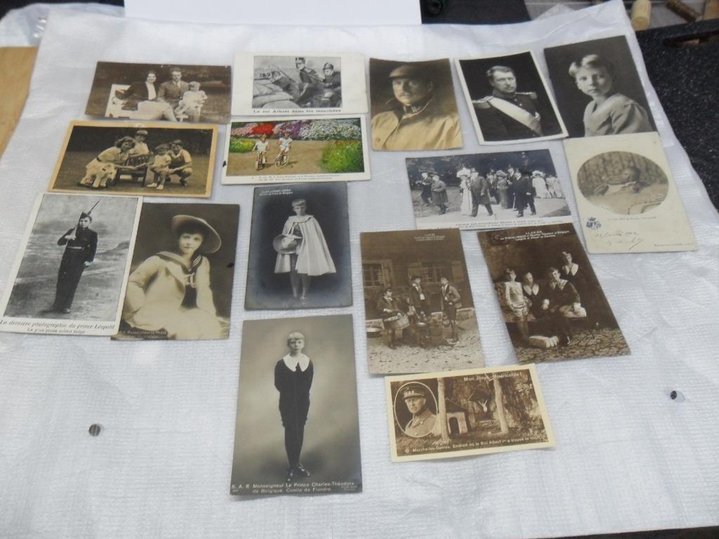 Vintage cartes postales sur la famille royale de Belgique, Collections, Enlèvement ou Envoi, Carte, Photo ou Gravure