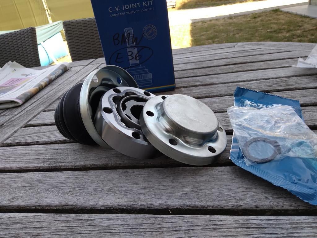 nieuwe cardankop bmw e36, Auto-onderdelen, Ophalen of Verzenden, Nieuw, BMW