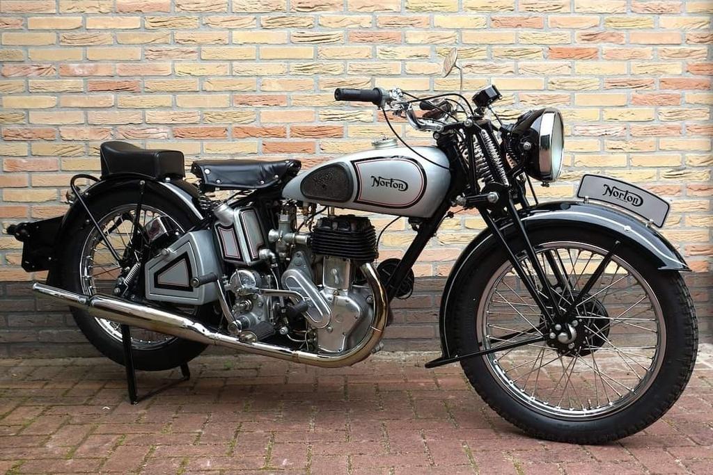 Magnifique Norton 16H, construit en 1942., 1 cylindre
