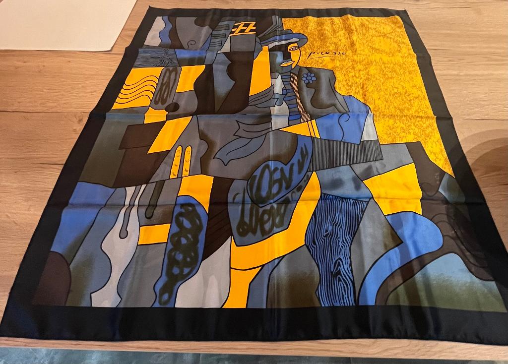 Foulard Picasso, Picasso, Enlèvement, Porté