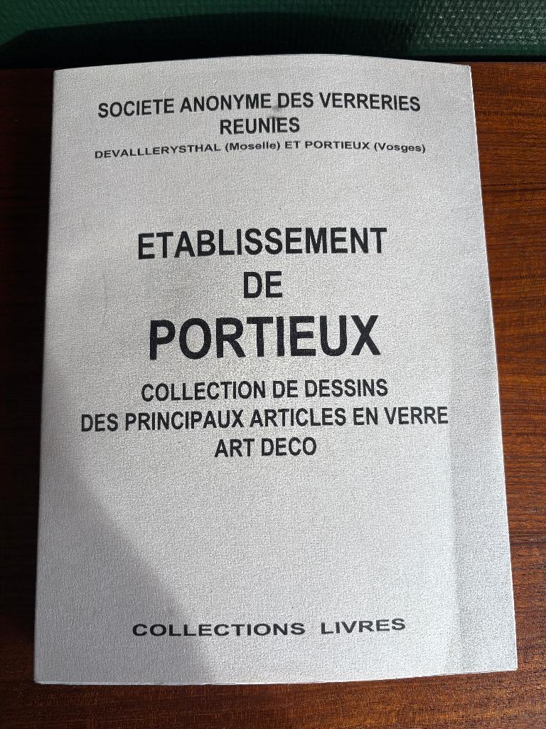 Etablissement de Portieux  Collection livres   1933, Enlèvement