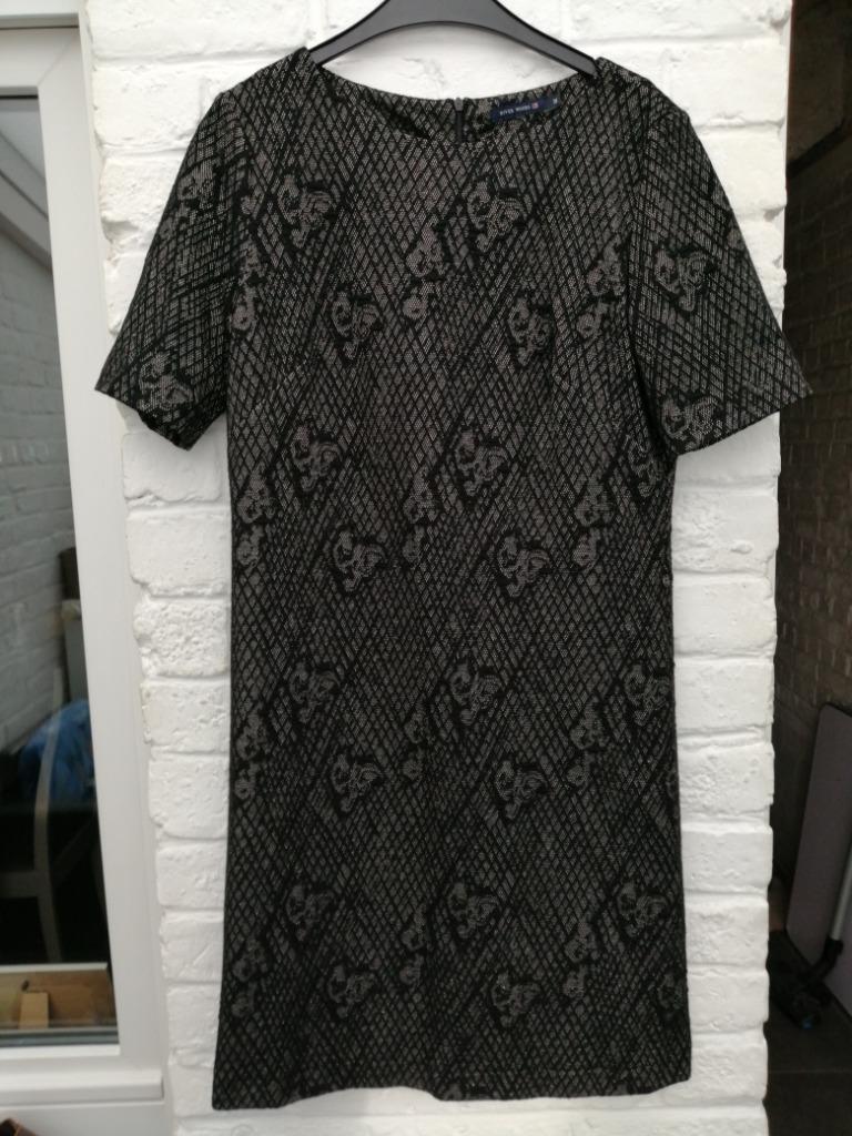 Merkkleding, Maat 38/40 (M), River Woods, Zwart, Nieuw