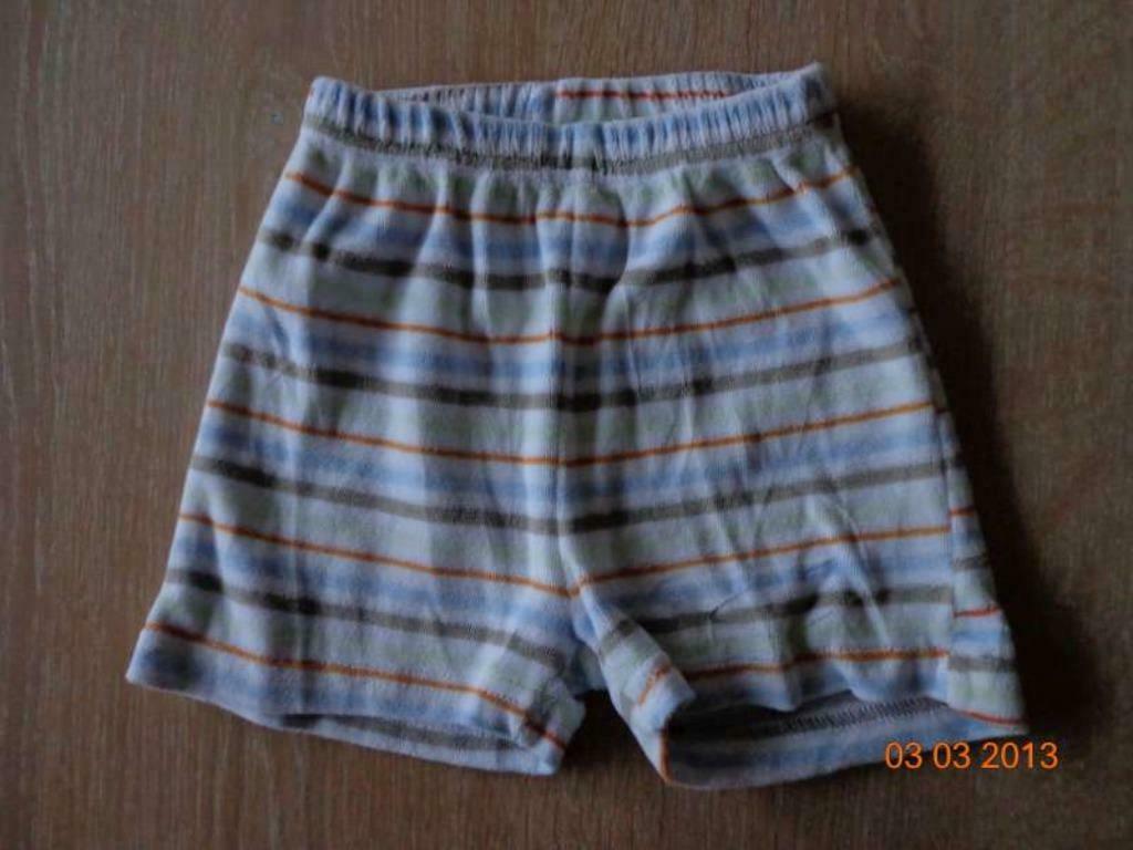 Gestreept sponsen broekje - maatje 9 m - 74, Kinderen en Baby's, Ophalen of Verzenden, Gebruikt, Jongetje of Meisje, Broekje
