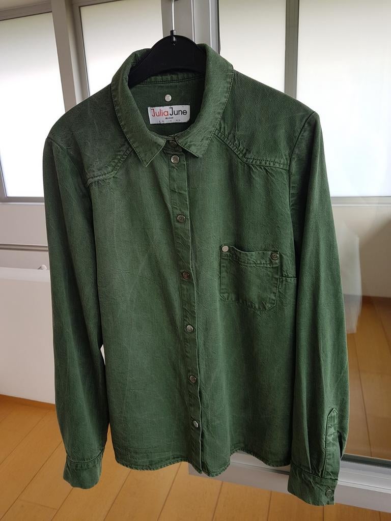 Donkergroen jeanshemd Julia June maat 38, Kleding | Dames, Maat 38/40 (M), Ophalen of Verzenden, Groen, Julia June