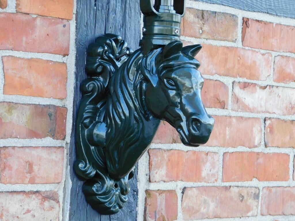Prachtige buitenlamp met paardenhoofd, donkergroen, Antiek en Kunst, Ophalen of Verzenden