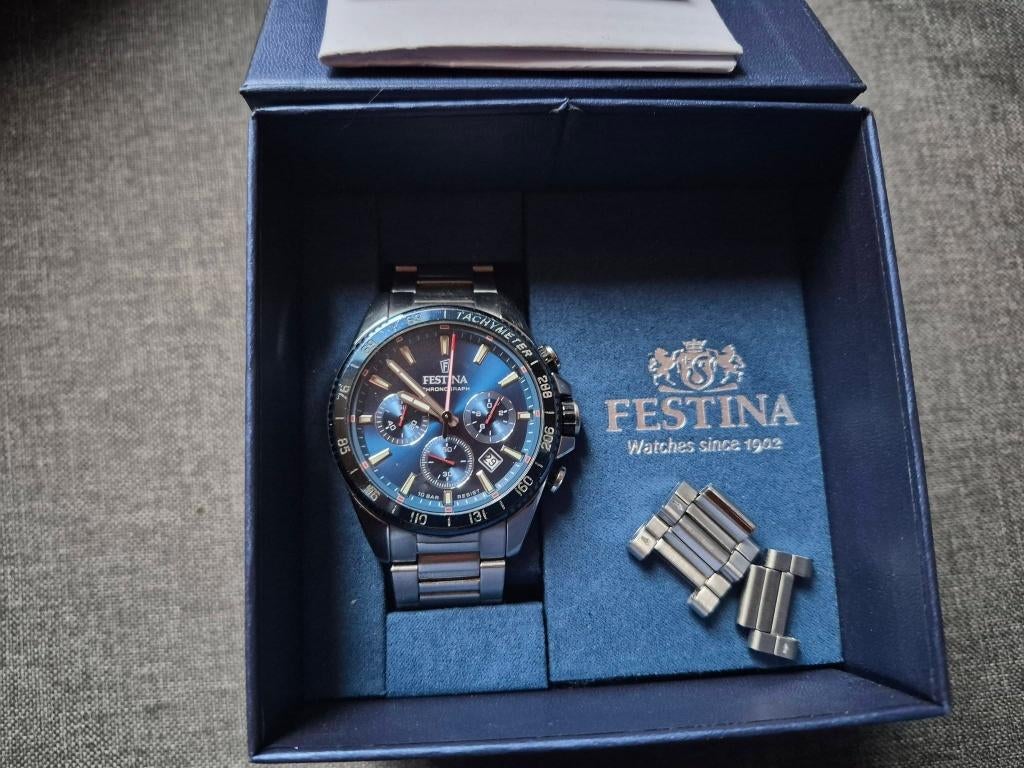 Très belle montre Festina en très bel état à saisir !, Montre-bracelet, Autres marques, Enlèvement, Acier