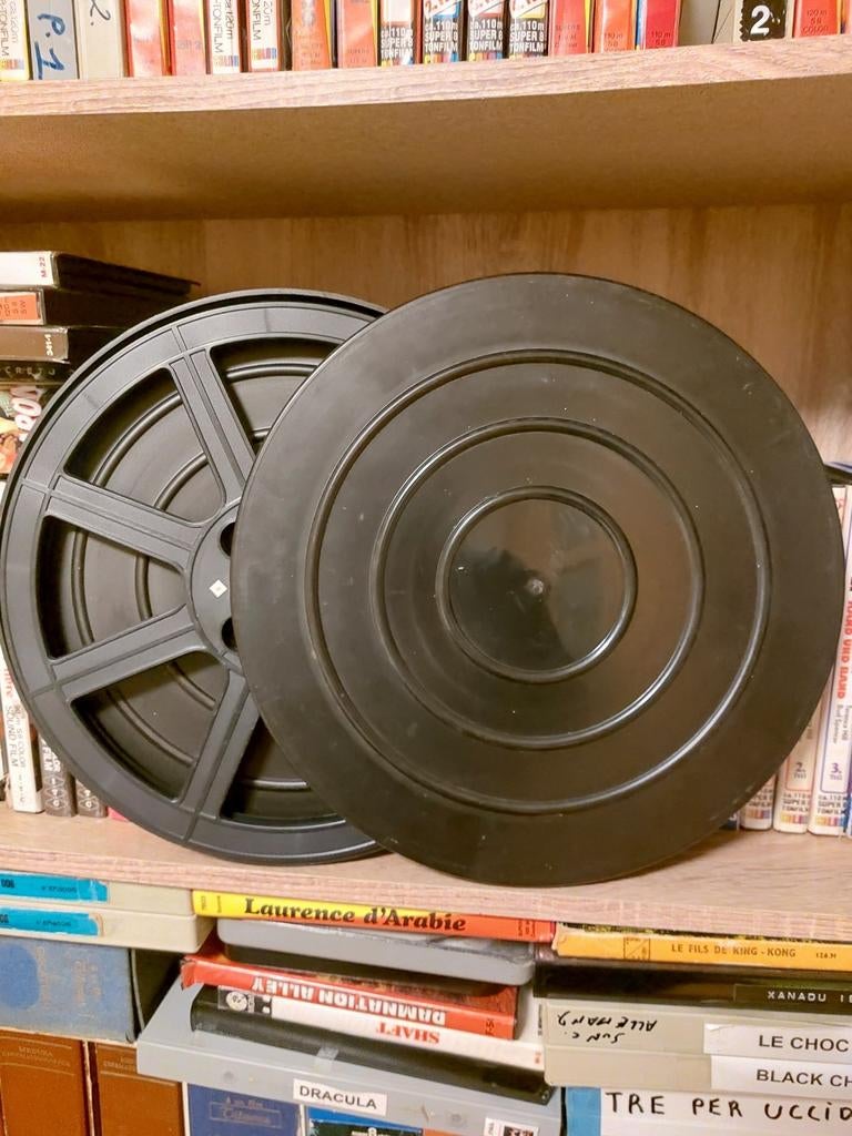2 bobines vides pour film super 8 de 360 m...EN plastique..n, Enlèvement ou Envoi