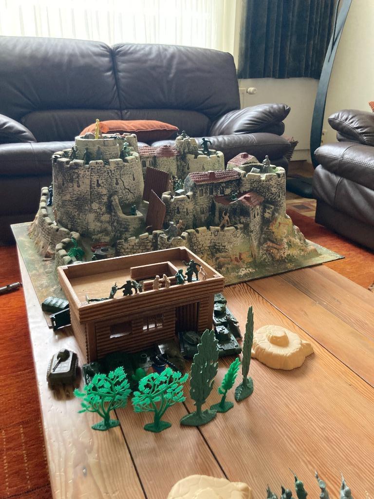 FORT MET RIDDERS EN TOEBEHOREN, Antiek en Kunst, Antiek | Speelgoed, Ophalen