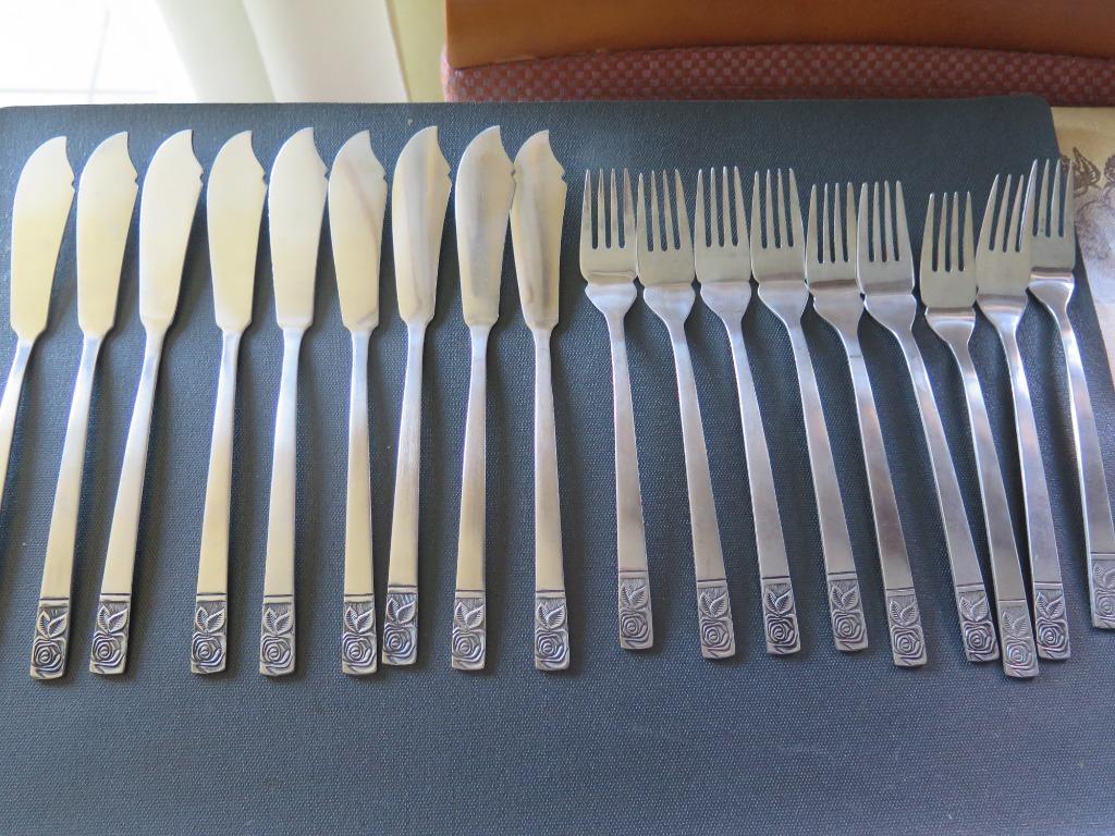 couverts poisson en inox, Maison & Meubles, Cuisine | Couverts, Enlèvement ou Envoi, Comme neuf, Inox ou Chrome, Ensemble de couverts