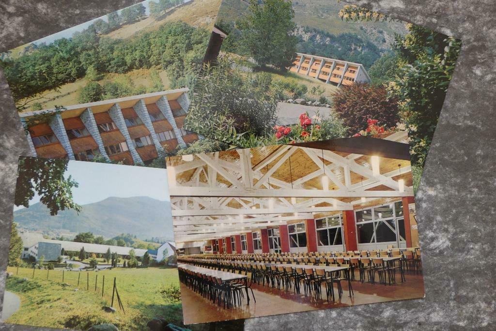 8 Postkaarten Cité-secours Saint-Pierre, Lourdes, Frankrijk, Enlèvement ou Envoi, Non affranchie, France