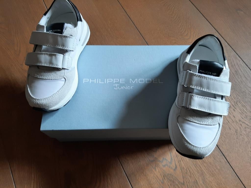 Nieuwe sneakers Phillip Model maat 27., Ophalen, Nieuw