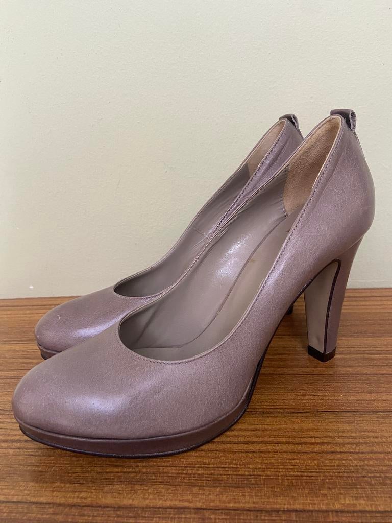 Noë pumps taupe maat 37 - perfect, Pumps, Beige, Ophalen of Verzenden, Zo goed als nieuw