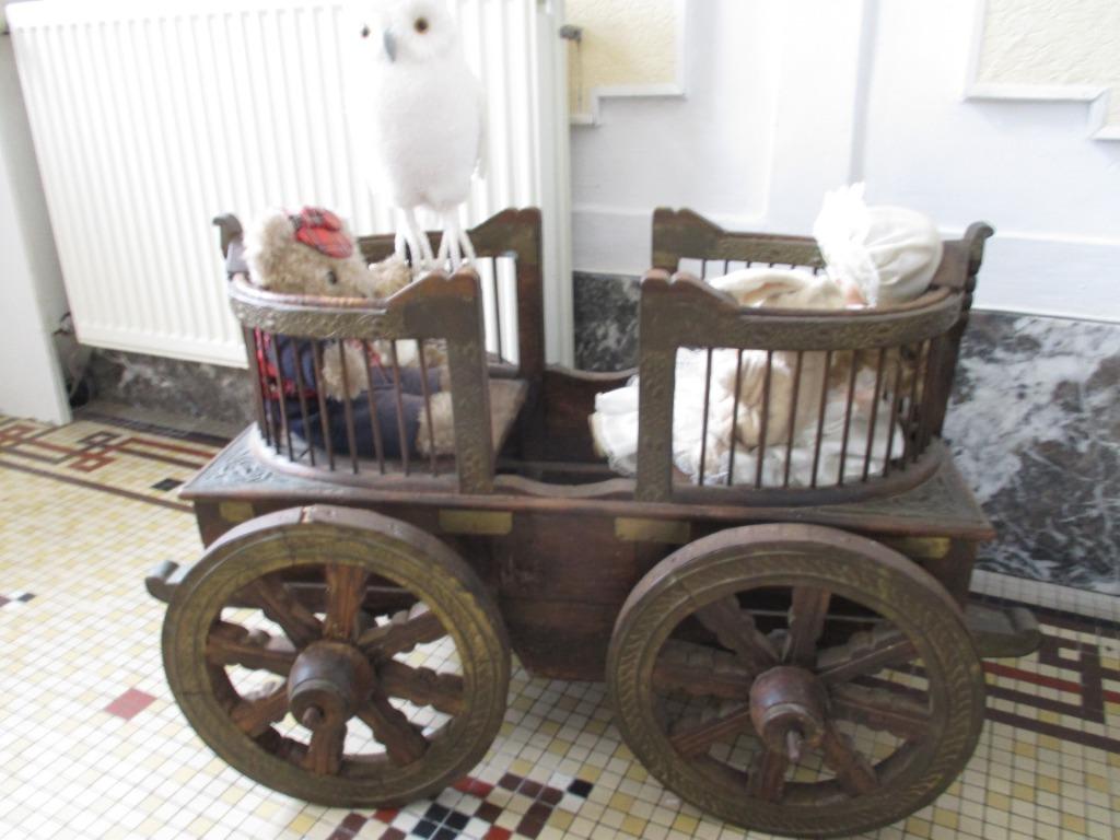 landau pour poupée antique de 85 cm de long, Antiquités & Art, Enlèvement