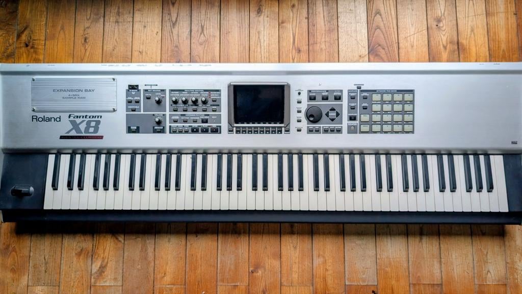 Roland - Fantom X8, Musique & Instruments, Enlèvement, Utilisé, Roland