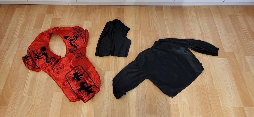 Chinese vechter maat 116, Kinderen en Baby's, Carnavalskleding en Verkleedspullen, Ophalen of Verzenden, Zo goed als nieuw