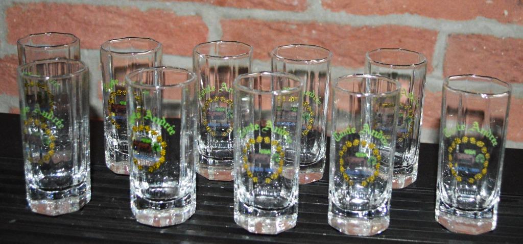 10 jenever/ likeur glaasjes Tante Andrée, Ophalen of Verzenden, Zo goed als nieuw, Borrel- of Shotglas