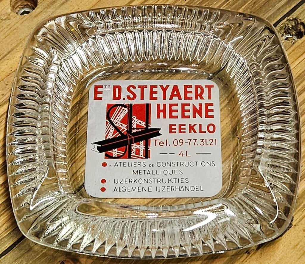 Glazen asbak E. D. Steyaert Eeklo, Ophalen of Verzenden, Asbak