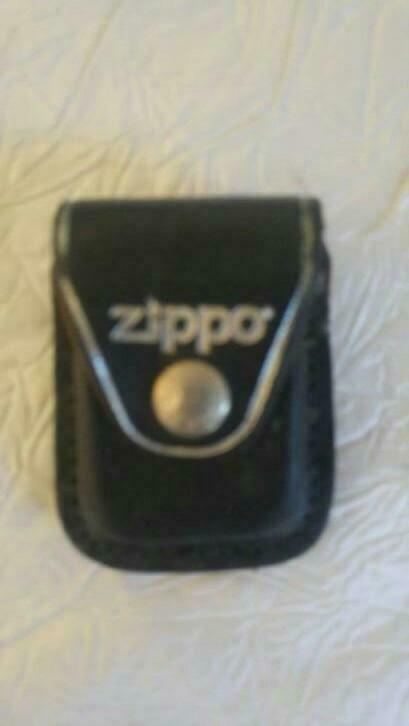 Etui Zippo aansteker briquet, Collections, Articles de fumeurs, Briquets & Boîtes d'allumettes, Enlèvement ou Envoi, Utilisé